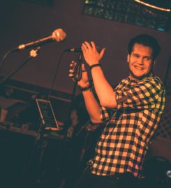 Sascha Kollarz – Sänger